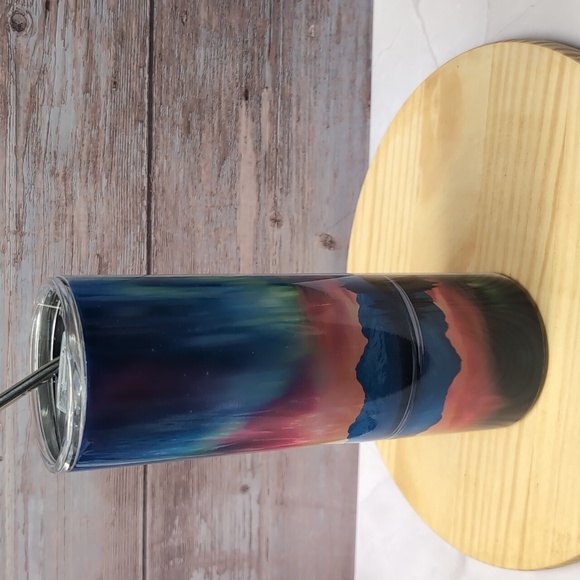 Northern lights over mountains 20oz stainless steel tumbler - Picture 2 of 3